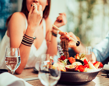 Eating In vs. Dining Out: Which is More Affordable?