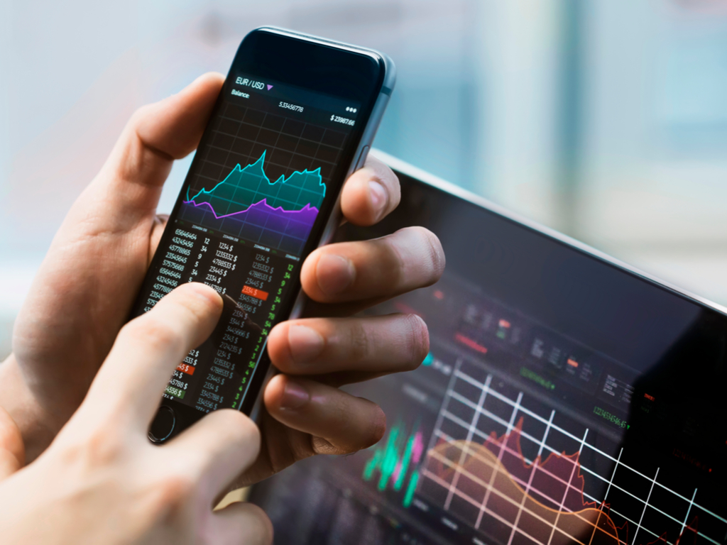 What You Should Know About Robo-Advisors