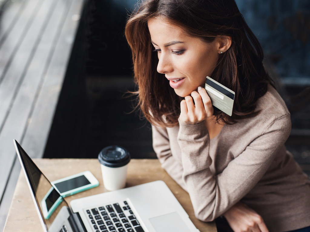 4 Credit Card Mistakes That Can Hurt Your Credit